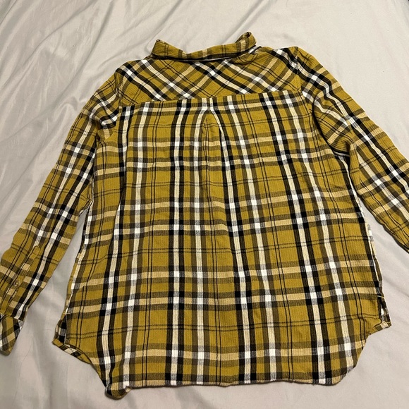 Yellow women’s flannel pattern size large shirt - Picture 2 of 6